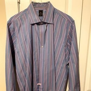 Men’s casual dress shirt
